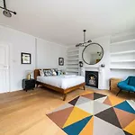 New Bohemian 2 Bedroom Victorian Flat In Dalston