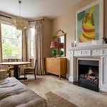 Aldridge Road Villas II By Onefinestay