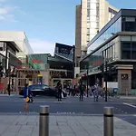 Lovely One Bedroom Apartment In Stratford