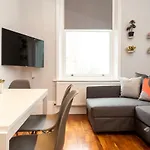 Camden Apartment A/Apartment