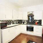 City Stay Aparts - Euston Apartment