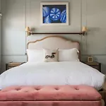 Veeve - Beautiful Interiors On A Battersea Crescent