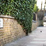Absolute Battersea
