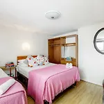 Russell Square Hotel