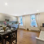 Luxurious Central Soho Apartment
