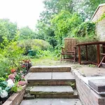 2 Bedroom Apartment Close To Camden Town