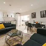 Luxury Finchley Rd Apartments