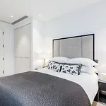 Luxury 1 Bedroom Battersea Power Station Apartment
