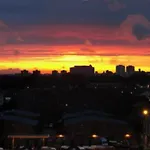 Chelsea / Imperial Wharf - Bright, Modern, Sunset View Apartment
