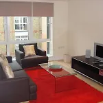 Luxurious Sir John Lyon Serviced Apartment