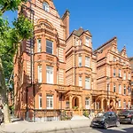 1 Minute From Sloane Square Homm Walkable To Harrods And Kings Road