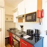 Modern 1 Bed Studio Flat In West Kilburn By Queen\'S Park For 2 People