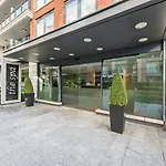Chelsea - Executive Apartment
