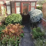 Elegant House 10 Minutes Walk To Wembley Stadium