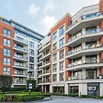 Chelsea - Executive Apartment