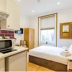 Kempsford House Apartments