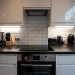 Parkside London Apartment