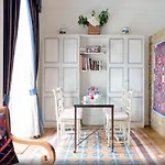 A Home To Rent - Boutique Apartment