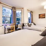 Oyo The Greenland Hotel