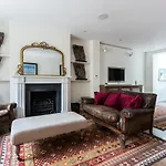Donne Place By Onefinestay