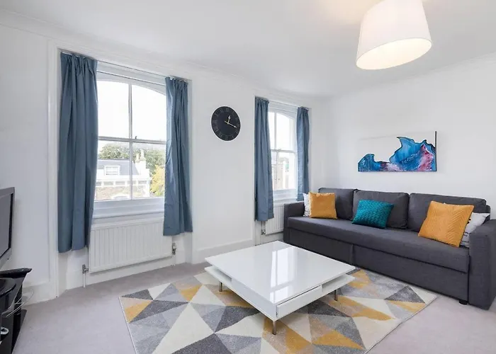 Delightful Short Let Apartment Close To Hampstead Heath