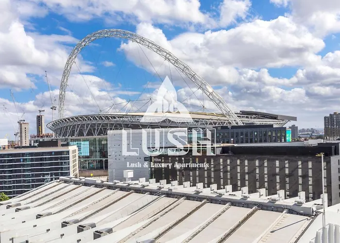 Modern, Stylish Penthouse Apartment Next To Wembley Stadium!