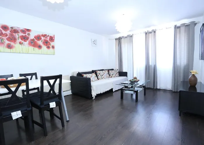 Beautiful 3 Beds House West Thamesmead London