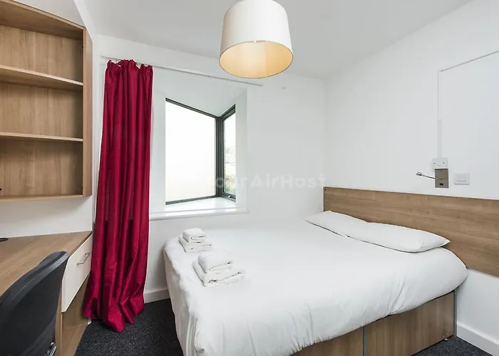Spacious Studios At Axo Camden In London