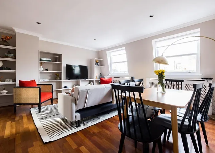 The Chelsea Corner - Stylish 2Bdr With Rooftop Terrace