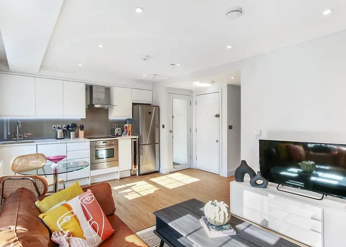 Cleveland Street By Aeria Apartments