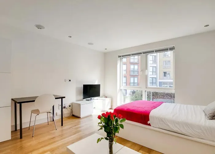 Lovely,Modern Studio Apartment In Chelsea