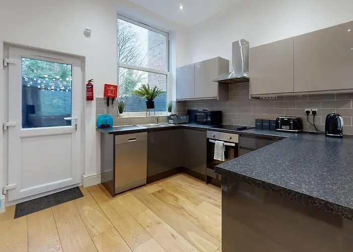 Lovely 2 Bedroom Apartment Near Highgate Station
