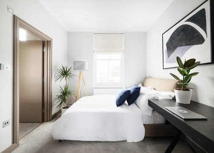 Cosy Two Bedroom Apartment In Holborn