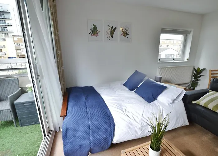 Garden Tower Flat