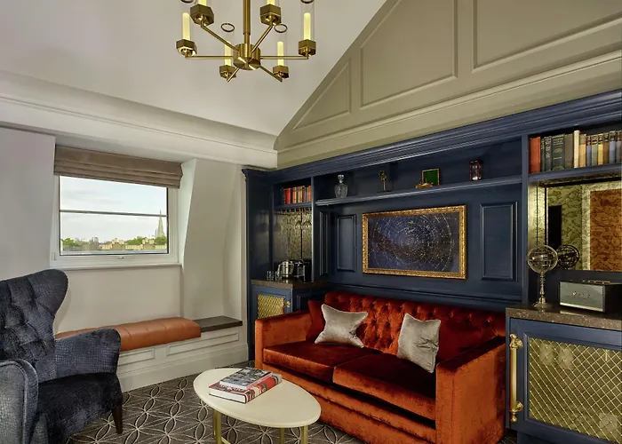 100 Queens Gate Hotel, Curio Collection By Hilton