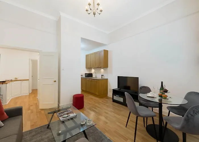 Notting Hill Apartment