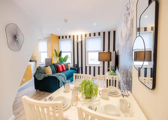 Two Bedroom Luxe City View Near To Kings Cross Station