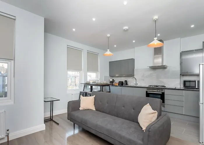 Taylor\'S Apartment Wimbledon