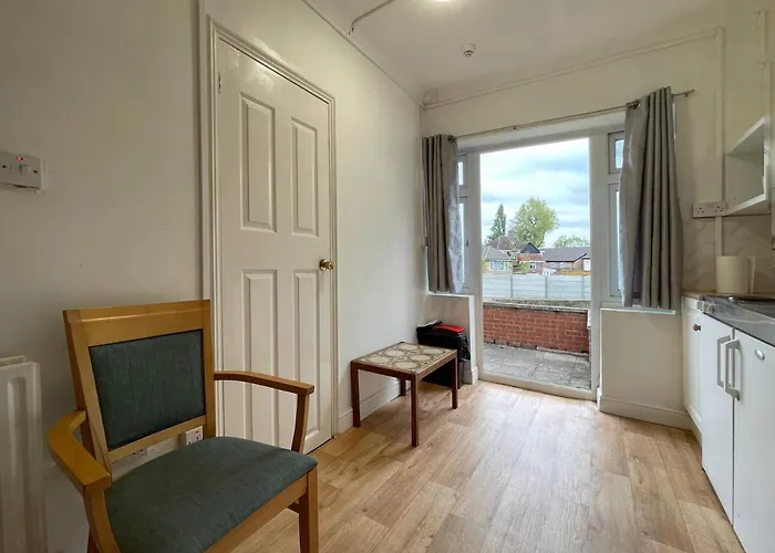 Luxury Suites Near Wembley Stadium, Wembley Arena, London Designer Outlet