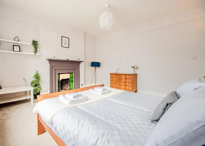 Bright Spacious Maida Vale Flat 5 - Minutes From Station