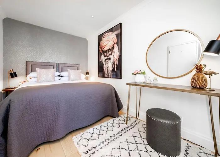 Grand Kensington Room Great Stop For London