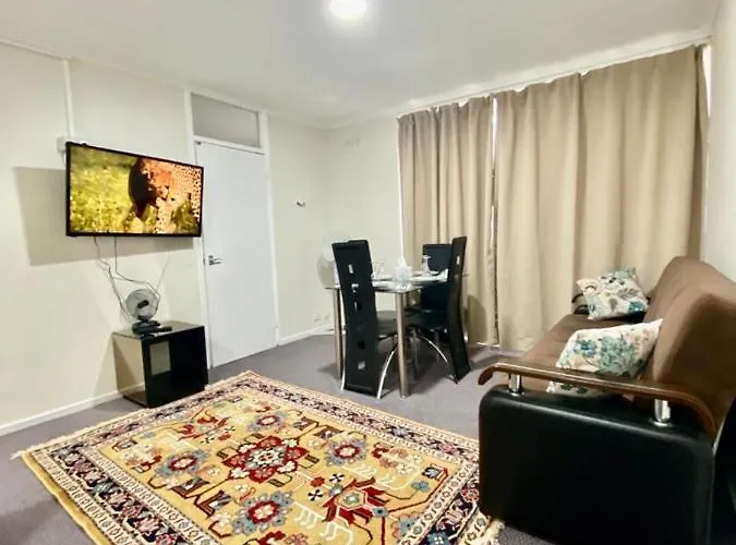 Spacious One Bedroom Apartment Edgeware Road Central London