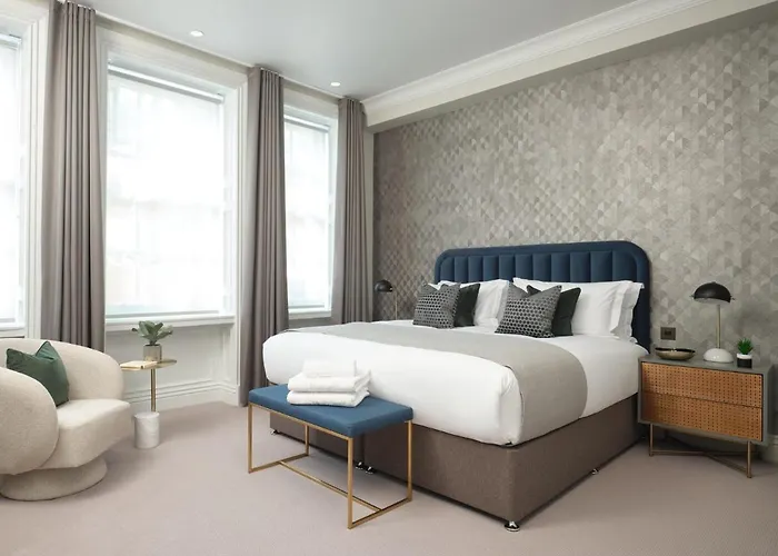 Deluxe Mayfair Luxury Apartment