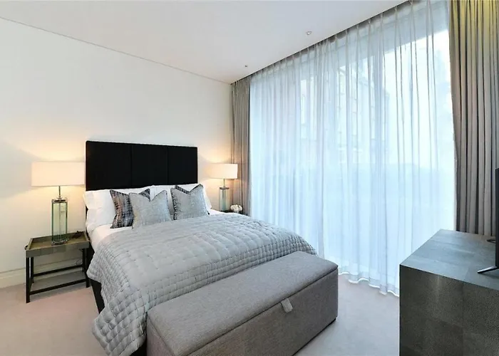 Central Mayfair Mount Street Luxury Flat