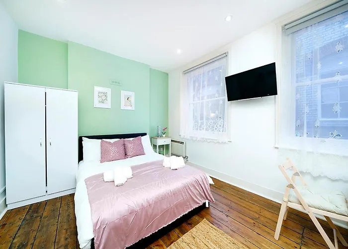 Brewer Street Central Apartments