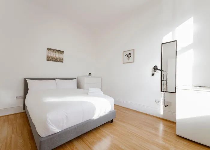 Stratford Double Rooms - 29
