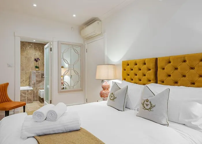 Chic Belgravia Hideaway With Private Patio 10 Mins To Harrods