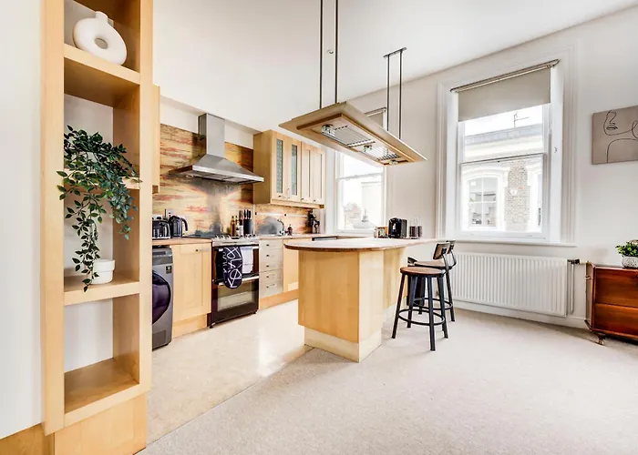 Duplex Apartment Shoreditch - The Living Elite Collection