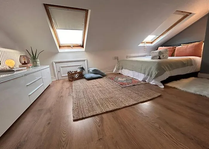 Charming Fulham Flat