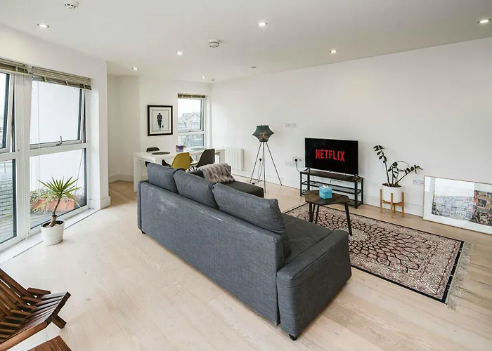2Bed Flat With The View/Kingston